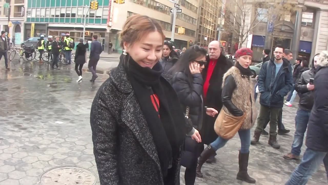 Luodong Massages Cute Asian Girl On Sidewalk