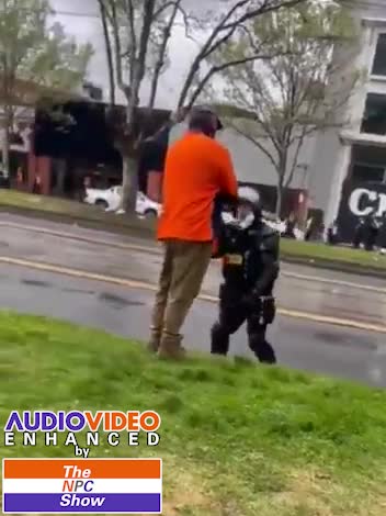 Aussie Police Scared of Construction Workers