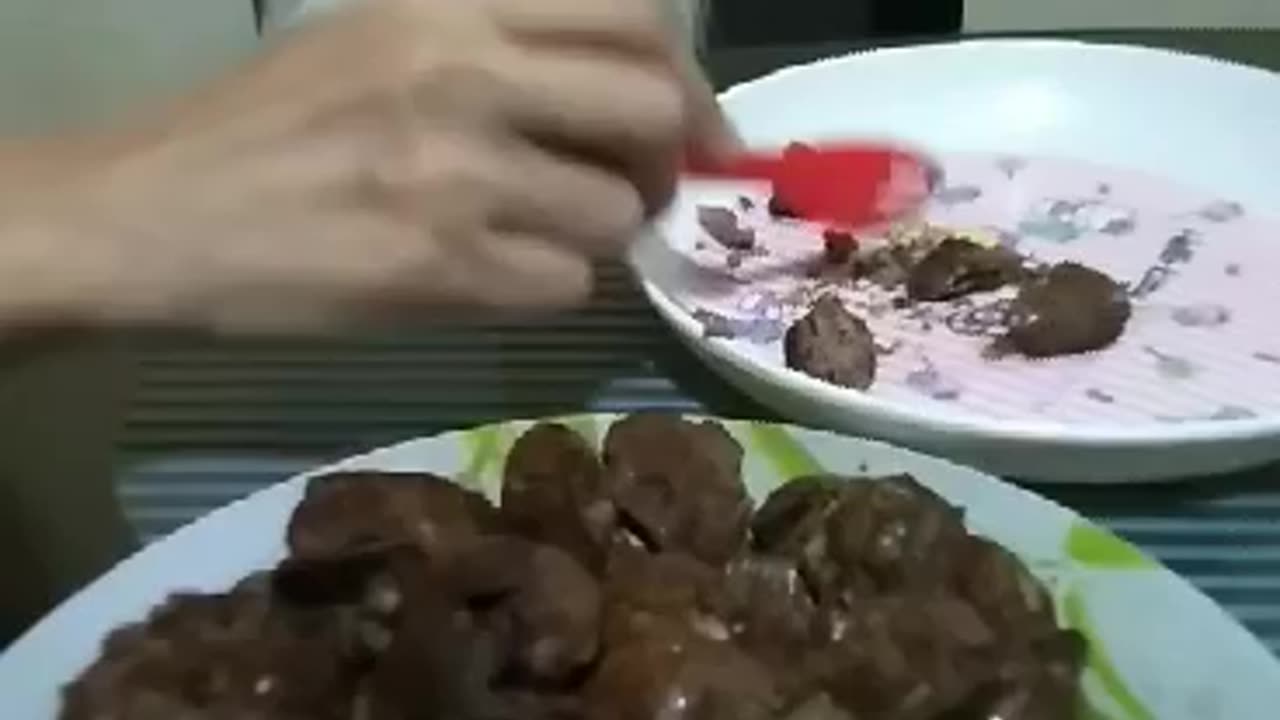 My lovely pet dog loves to eat chicken liver..Yum Yum