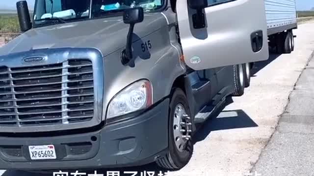 US truck driver solo is very tired to catch the goods