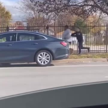 Chicago Police catch a suspect during a foot pursuit.