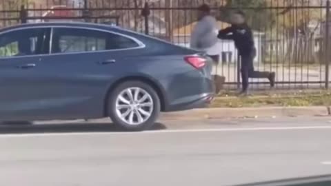 Chicago Police catch a suspect during a foot pursuit.