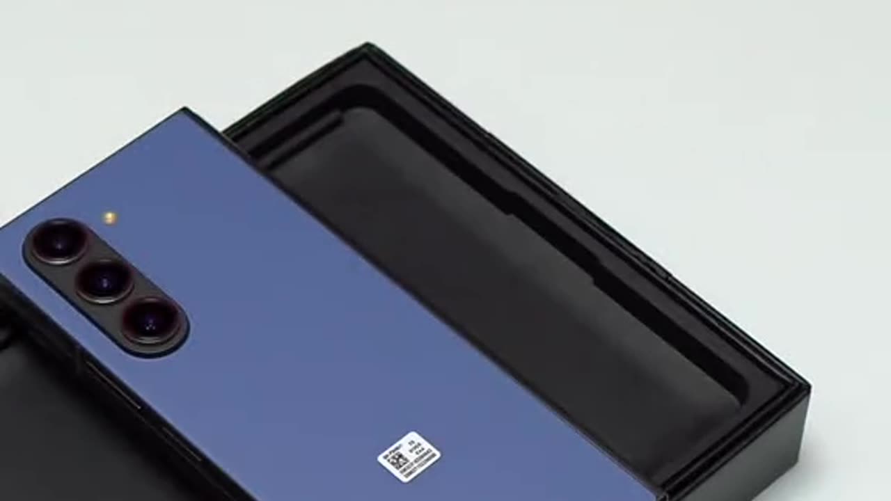 The new samsung z flip 5