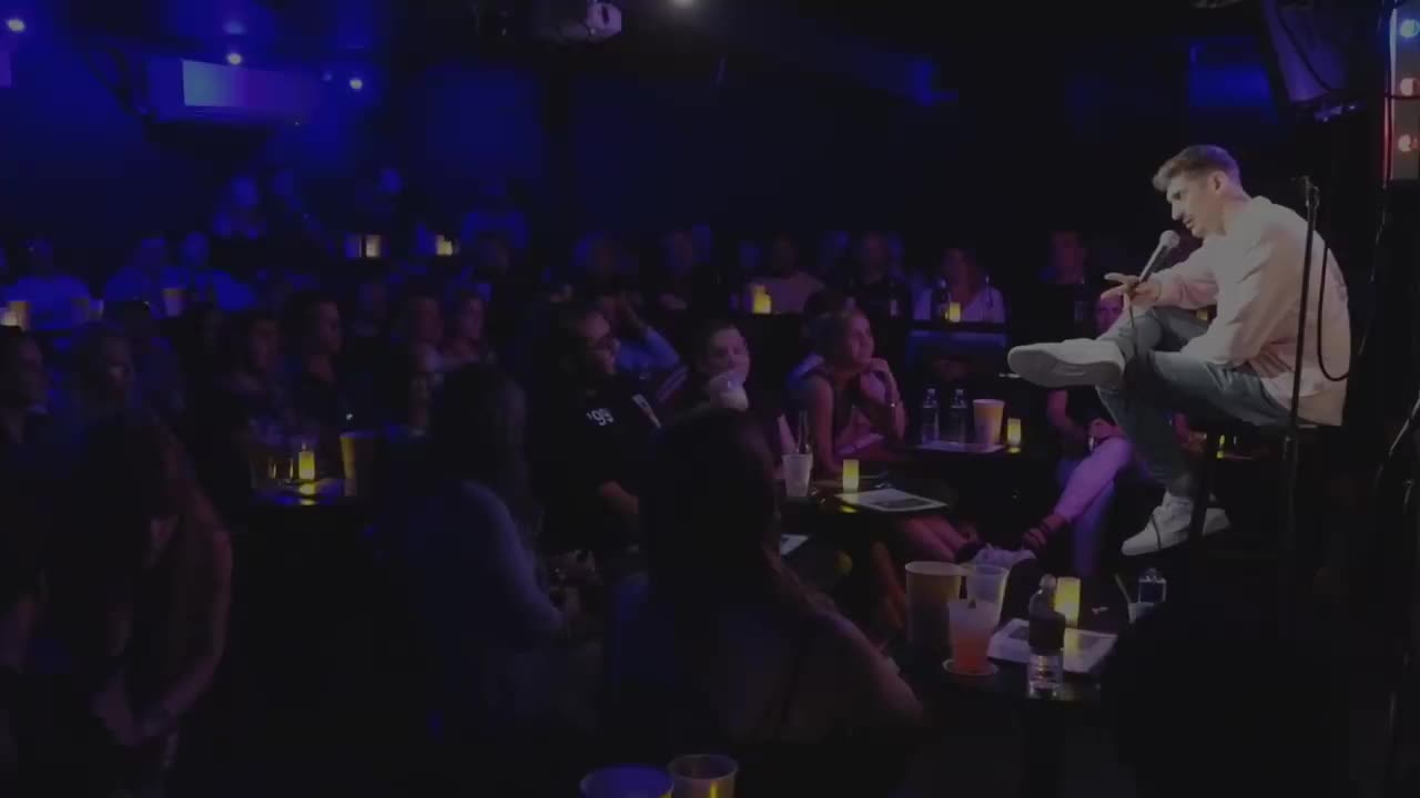 Roasting Muslims and Jews in Front Row | Andrew Schulz | Stand Up Comedy