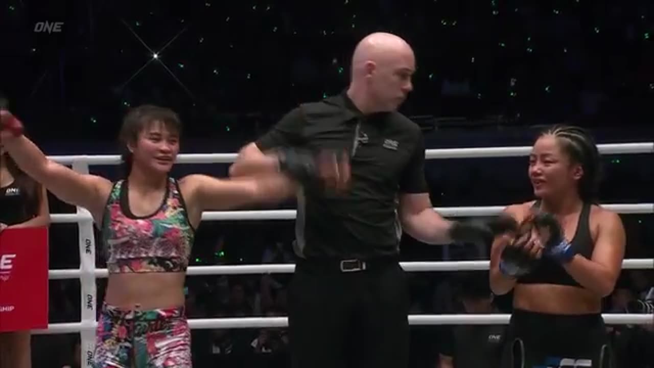 The Sound Of Those SHOTS 👊🔊 Stamp Fairtex vs. Bi Nguyen Full Fight