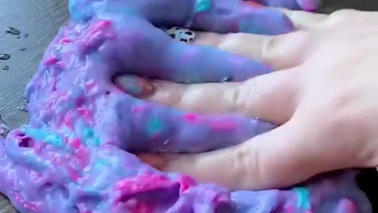 Why you should not mix slime and clay??