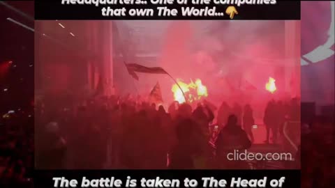 Une Baguette Au Filet Révolutionnaire - Revolution in France feat. best freedom speech ever(?)