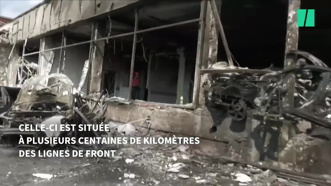 Guerre en Ukraine: nouvelles frappes russes mortelles, Zelensky condamne "un acte terroriste"