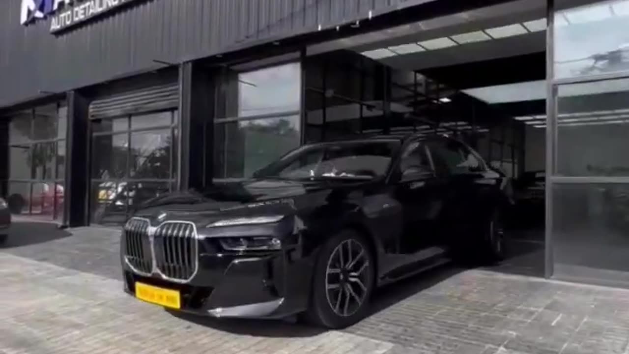 2024. Bmw 7 series massive look ##save the water