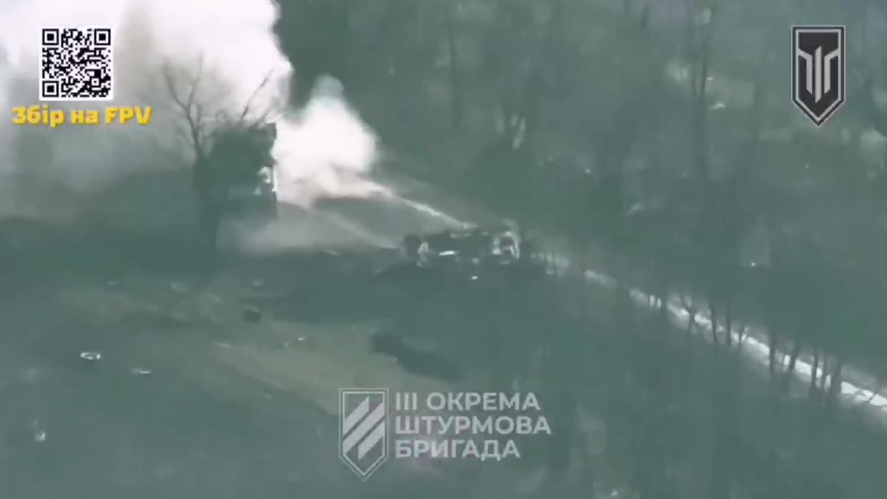 🔥🥩 Operators of the 3rd OShBr hit a Russian MT-LB with a bunch of infantry