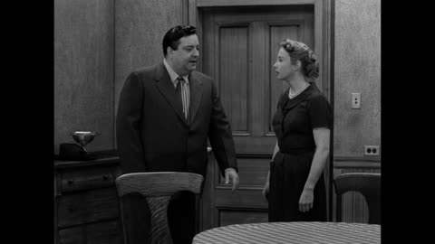 The Honeymooners: The $99,000 Answer - Episode 18 of 39