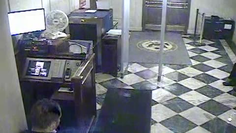 3207LHOBGRNJ-CStDoor_2021-01-06_21h00min02s633ms.mp4