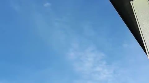 Himmel in Berlin am 8.11.2022 um 14:12 Uhr