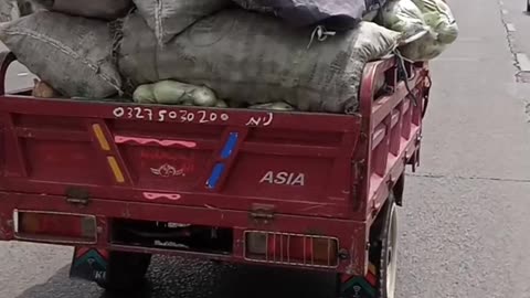 Labour life ..end must watch...https://youtube.com/@pakistanisairsapatee?si=nvpyUuMqey40qDvi