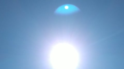 Reflection of the Sun Simulator and Parabolic Hood