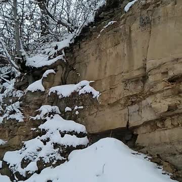 Зима и скала