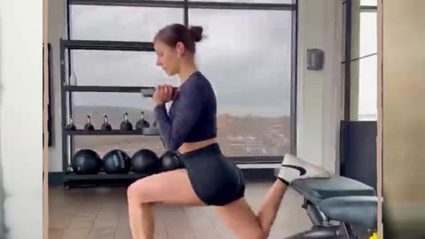 The Best Glute and Hamstring Exercises for Women (with Medicine Ball and Dumbbells)