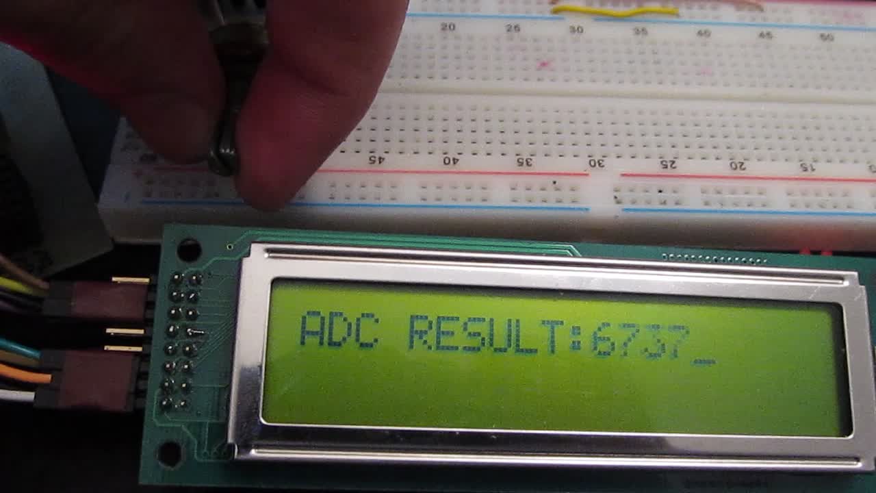 STM32F407G - Displaying ADC results onto Hitach 16x2 LCD