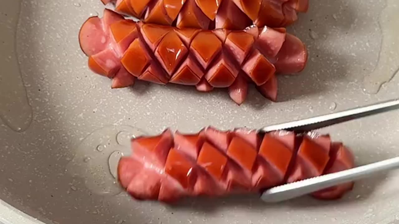 Hot dog sushi