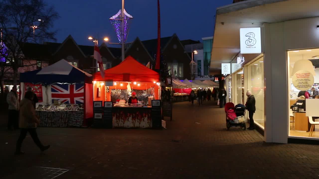 Merry Christmas from England 2014 - A look a xmas displays around my town