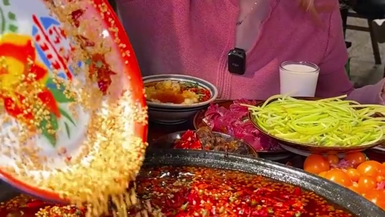 Mukbang Fu Yunghai And Spicy Noodles