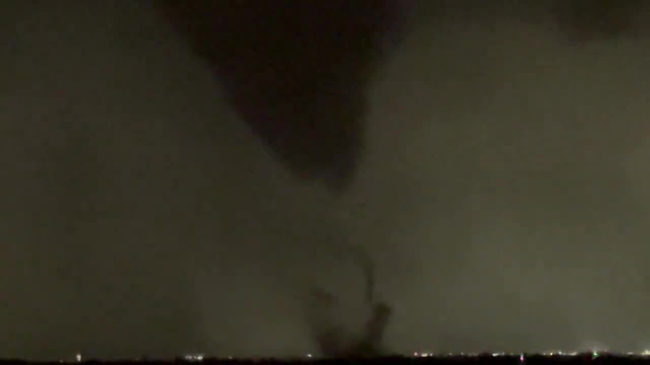 Strong multi-vortex tornado NE of Union City #okwx