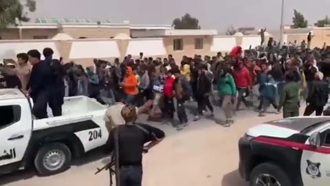 migration migrants movement on the ground - libya