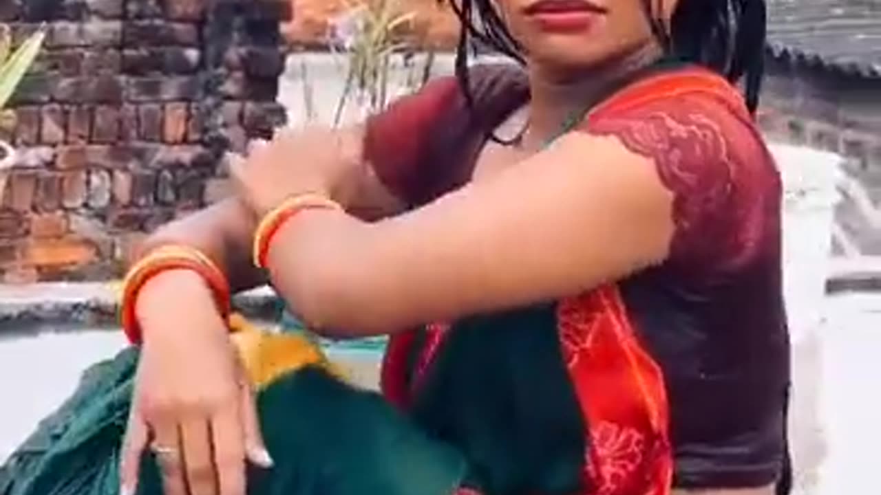 Indian girl dancing in rain...look at her acting and expression 😍
