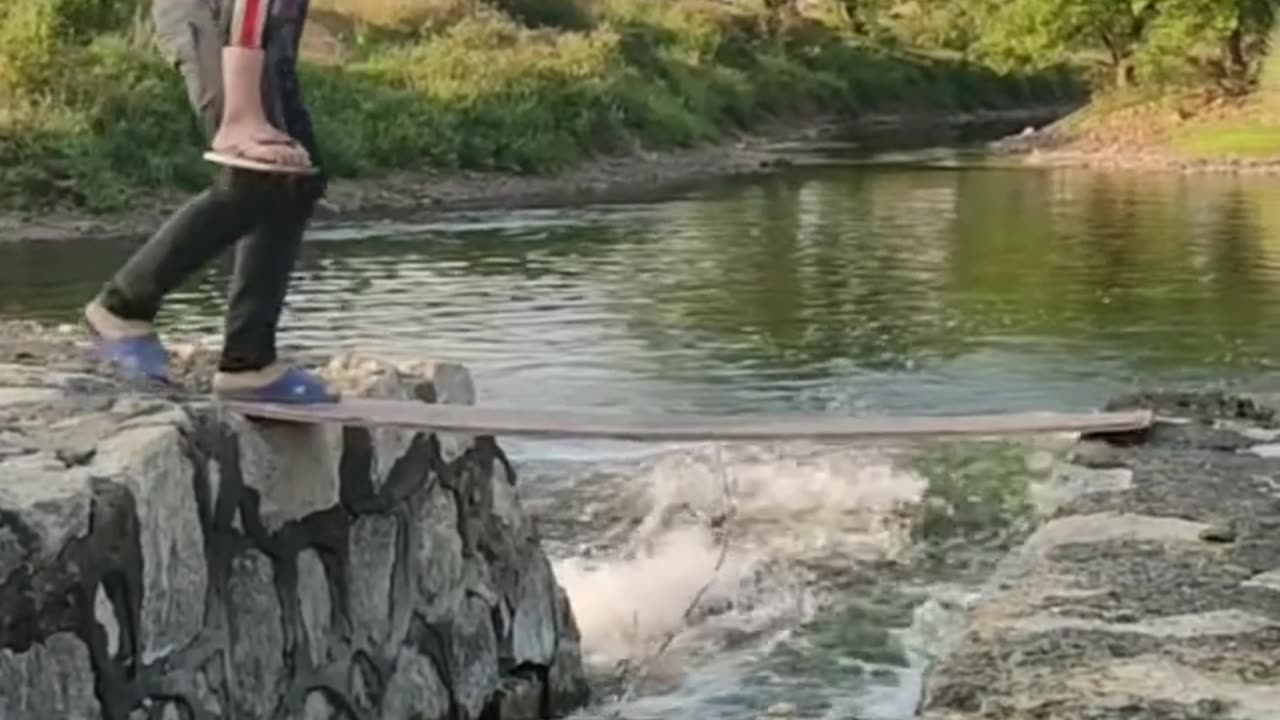 MOST FUNNY VIDEO OF TWO FRIENDS