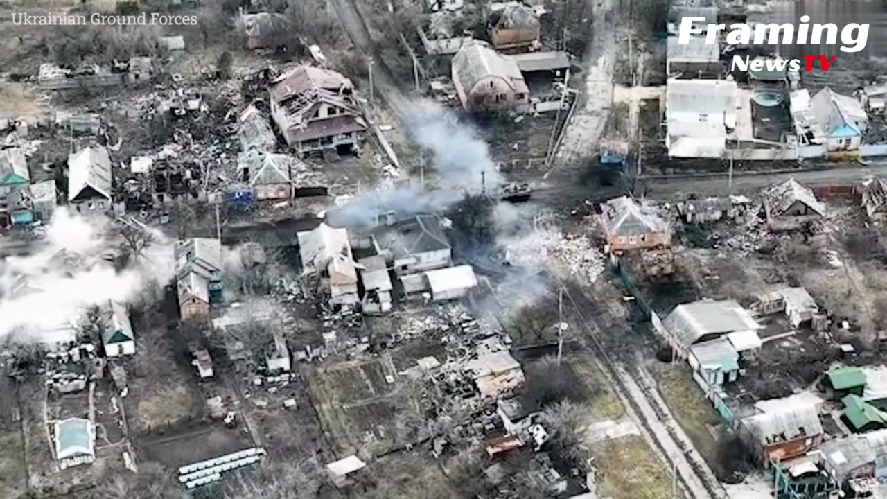 Kendaraan Lapis Baja Ukraina Terlibat Baku Tembak di Bakhmut yang Terkepung