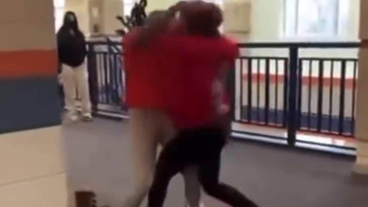 Two Girls Fighting it out On Hallway