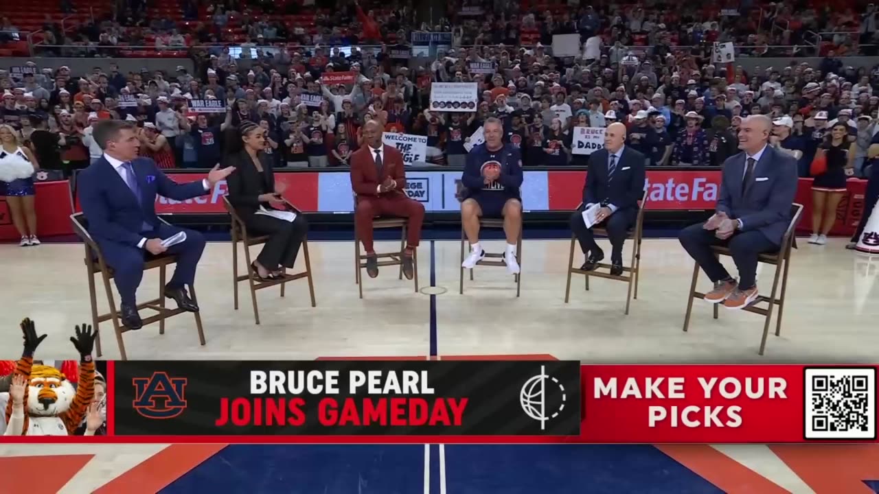 Bruce Pearl on team buy-in, goals and team ceiling 🙌 | College GameDay