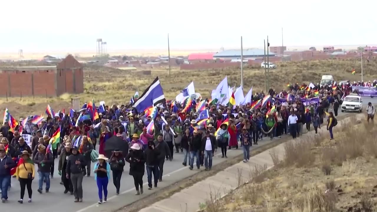 Ex-Bolivian leader Morales marches to La Paz to confront president