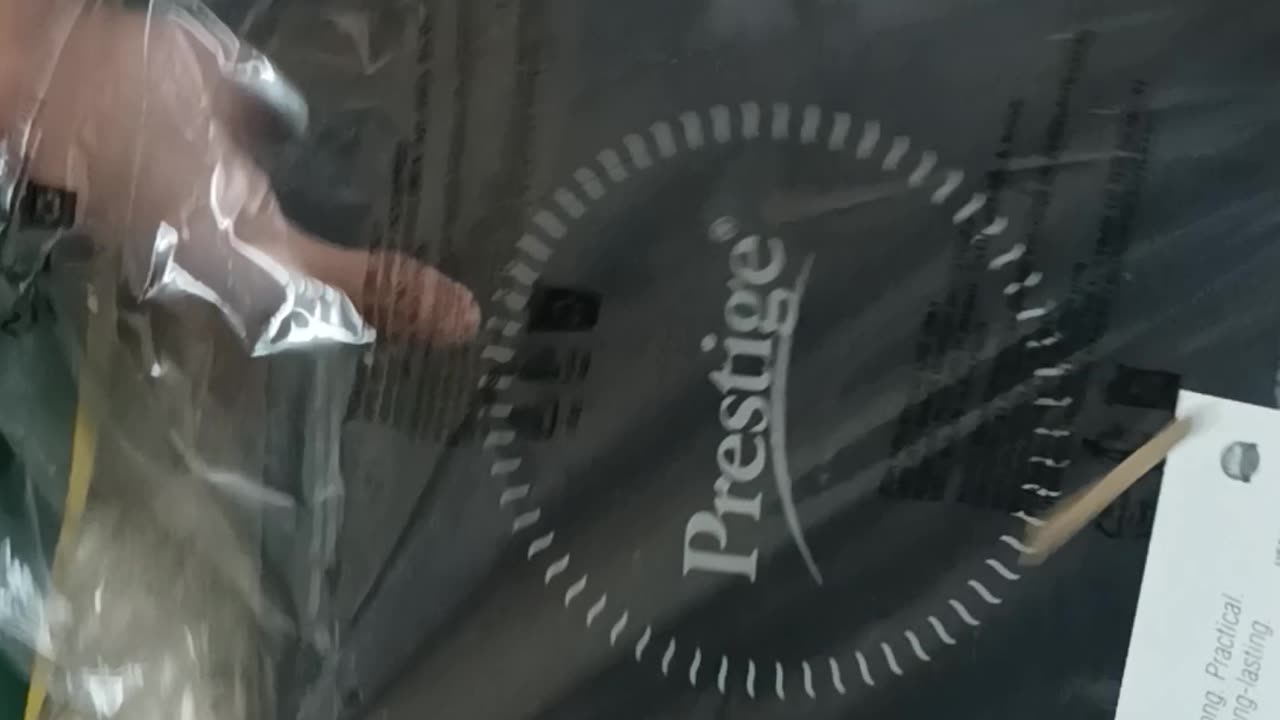 Unboxing my new induction to cook food