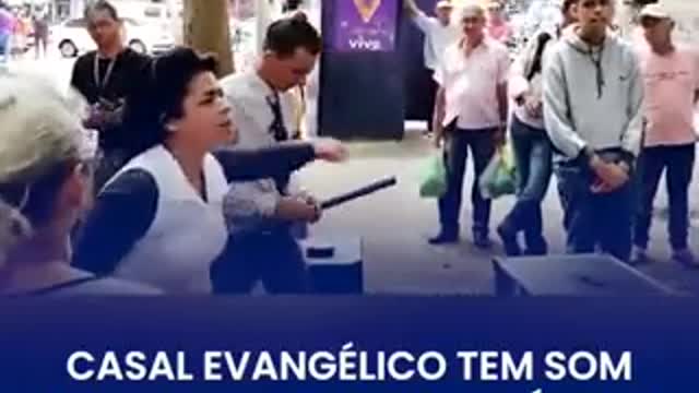 Proibido pregar palavra de Deus praça publica