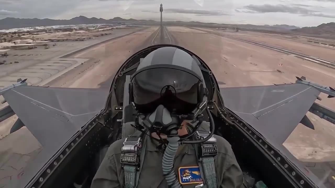 U.S.AIR FORCE OFFICER LIEUTENANT MADISON MARSH CROWNED AS MISS AMERICA 2024 MAKING HISTORY AS THE FIRST ACTIVE DUTY TO WIN THE CROWN