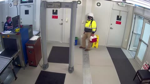 0972USCG00SouthTrailer_2021-01-05_06h40min00s683ms.mp4