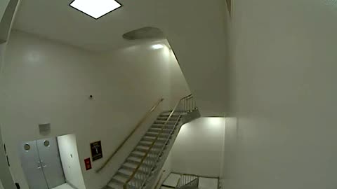 3146RHOB01Stair5_2021-01-05_01h00min00s347ms.mp4