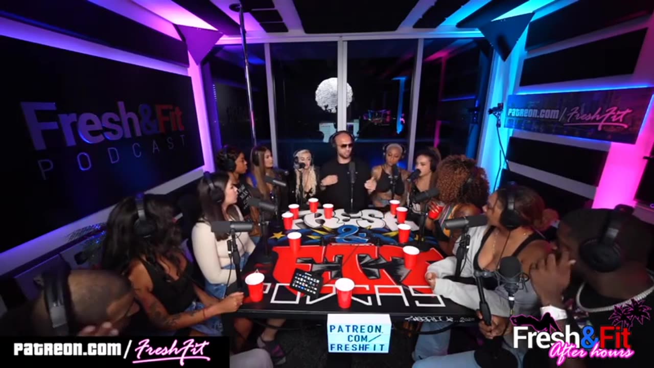 WHY ANDREW TATE DOES NOT HAVE FEMALE FRIENDS😂 (480p)