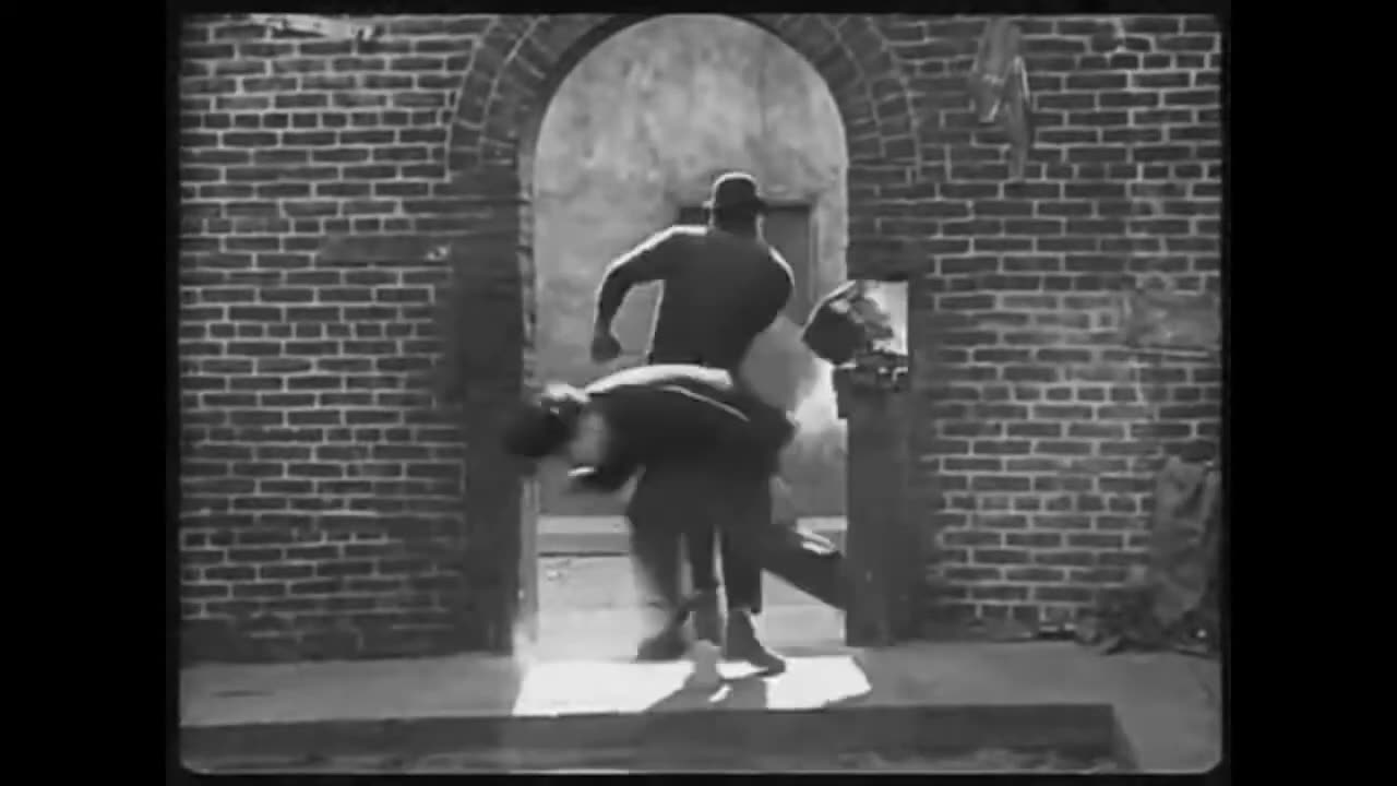 Fight Scene from THE KID (1921): One of Chaplin's Funniest!