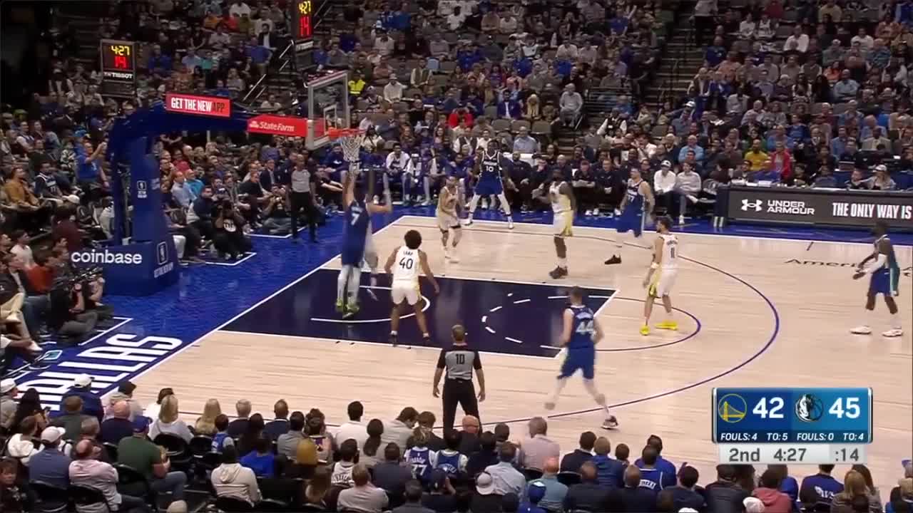 Steph signaling for HORNS Twist(two ball screens coming from opposite directions, one after other)