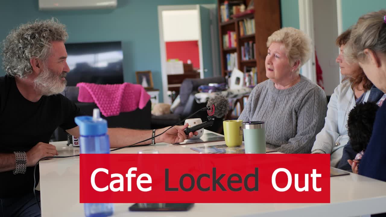 Balaclava Rising, Inteview Rinat Strahlhofer. Cafe Locked Out