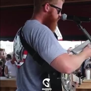 Oliver Anthony Reads Some Scripture Before He Starts Singing