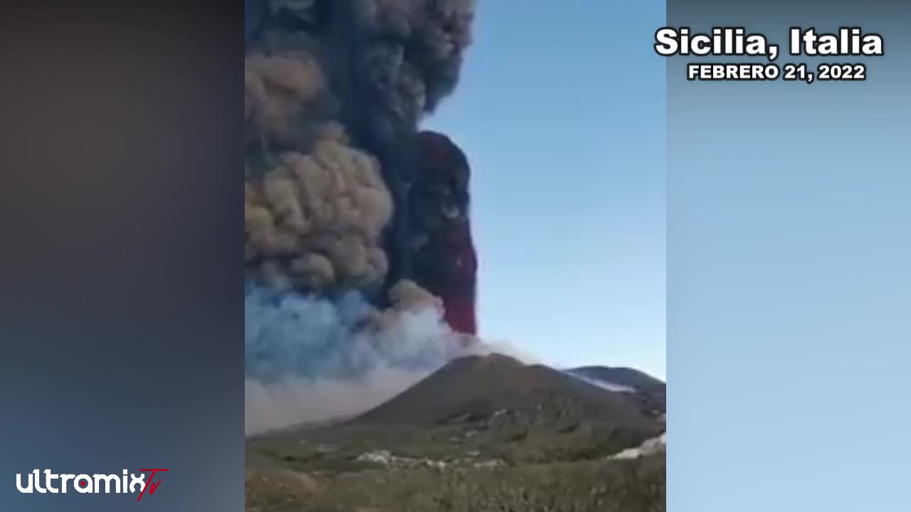 GIANT ETNA VOLCANO ERUPTION REACHES THE SKY, ITALY COVERED IN ASH, AIRPORT CLOSED