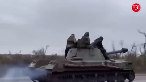 Ukrainian fighters emerging from trench destroy advancing Russian tanks with grenade launchers