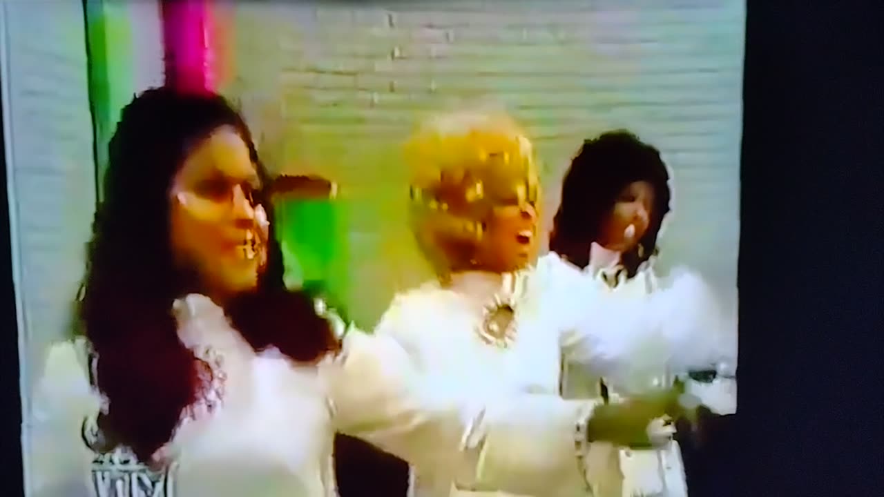 Honey Cone 1971 One Monkey Don't Stop No Show