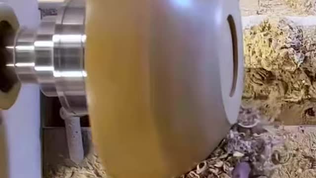 Making a wooden bowl
