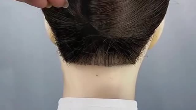 Have you ever tried to tie your hair this way?