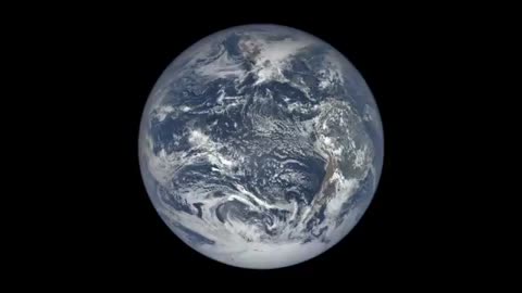 One Year On Earth - Seen From 1 Millioniles