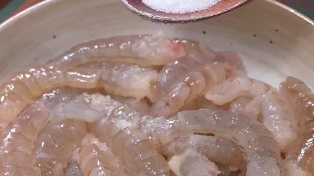 shrimp with eggs